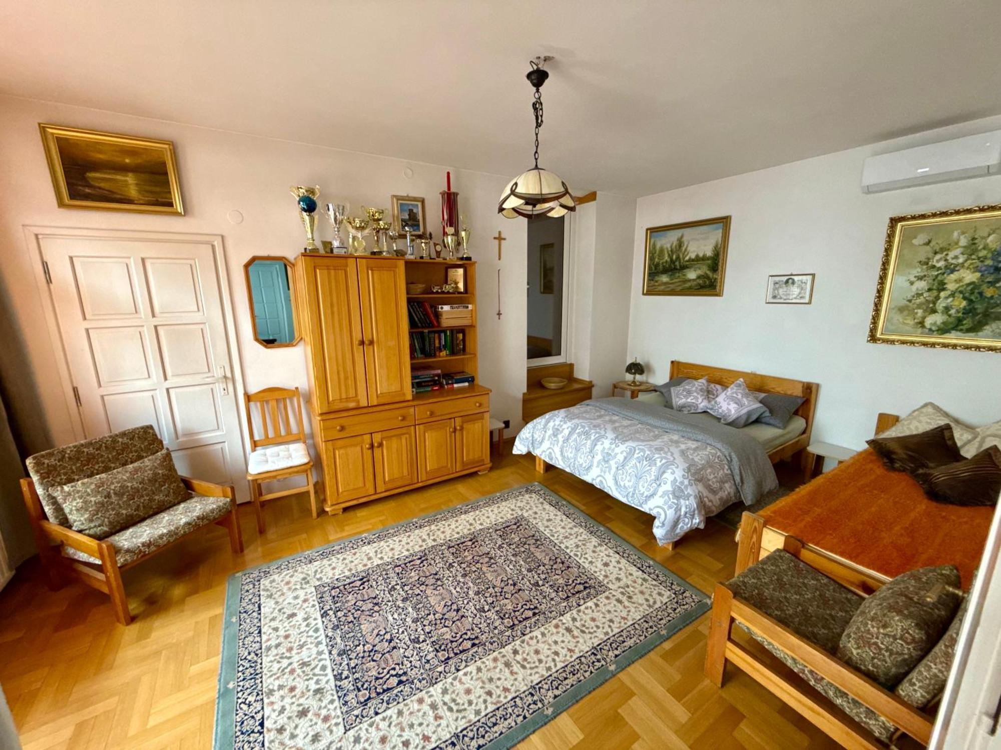 Apartment Perfect Remote-workplace In Sunny *